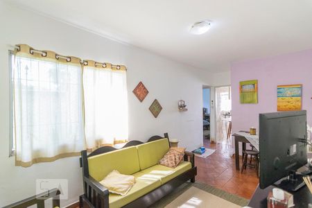 Sala de apartamento à venda com 2 quartos, 65m² em Vila Clarice, Santo André