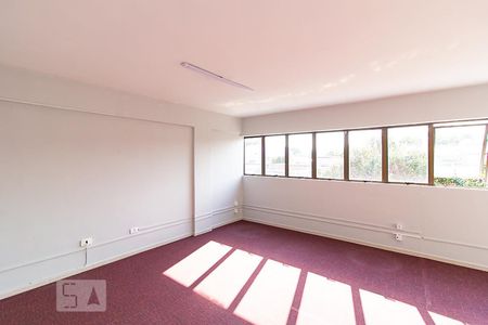 Quarto de kitnet/studio para alugar com 1 quarto, 33m² em Novo Mundo, Curitiba