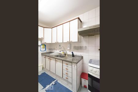 Casa à venda com 150m², 3 quartos e 2 vagas Casa à venda com 150m², 3 quartos e 2 vagasCozinha