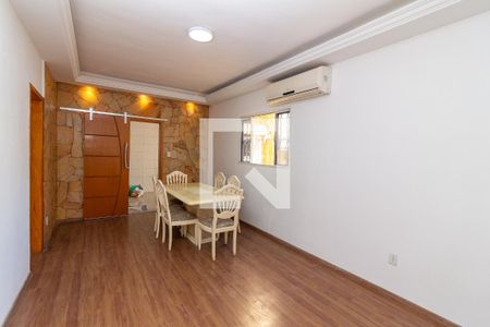 Sala de apartamento para alugar com 2 quartos, 141m² em Irajá, Rio de Janeiro