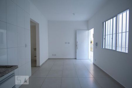 Sala de kitnet/studio para alugar com 1 quarto, 30m² em Vila Baruel, São Paulo