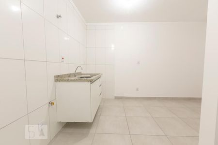 Sala de kitnet/studio para alugar com 1 quarto, 25m² em Vila Anastácio, São Paulo