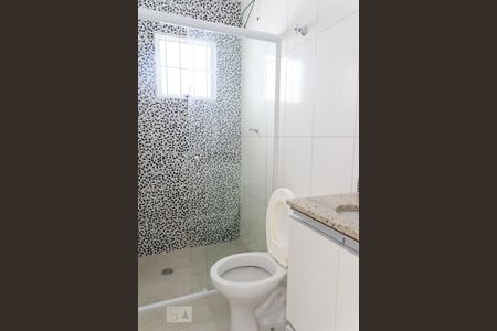 Banheiro de kitnet/studio para alugar com 1 quarto, 25m² em Vila Anastácio, São Paulo