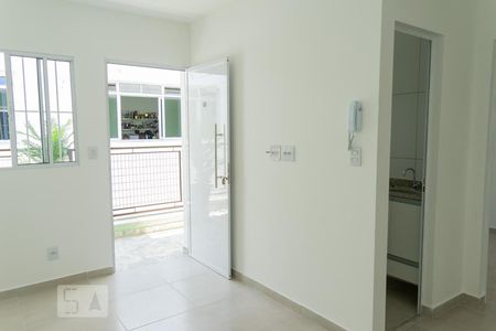 Sala / Cozinha de kitnet/studio para alugar com 1 quarto, 25m² em Vila Anastácio, São Paulo