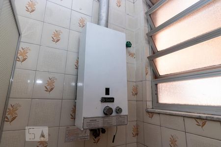 Banheiro de apartamento para alugar com 1 quarto, 48m² em Todos Os Santos, Rio de Janeiro