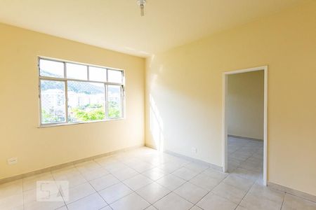 Sala de apartamento para alugar com 3 quartos, 90m² em São Francisco, Niterói