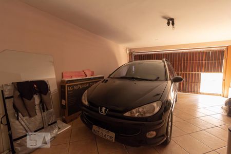 garagem de casa à venda com 4 quartos, 350m² em Jardim Itu Sabará, Porto Alegre