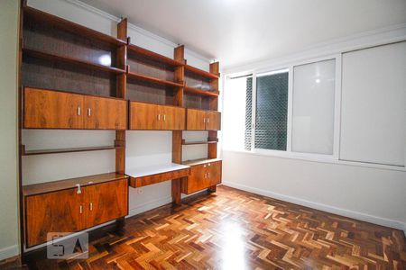 Quarto de apartamento à venda com 3 quartos, 189m² em Jardim Paulista, São Paulo