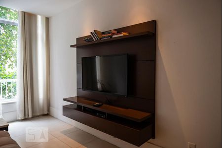 Sala de TV de apartamento à venda com 3 quartos, 150m² em Copacabana, Rio de Janeiro