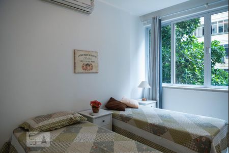 Quarto 1 de apartamento à venda com 3 quartos, 150m² em Copacabana, Rio de Janeiro