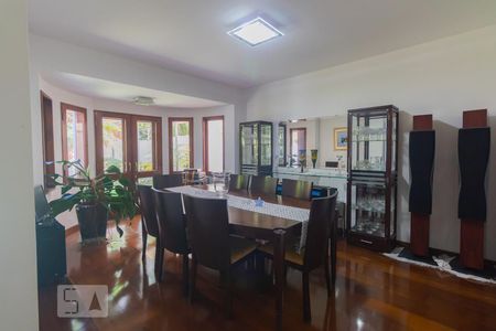 Sala de casa à venda com 4 quartos, 600m² em Jardim Petrópolis, São Paulo