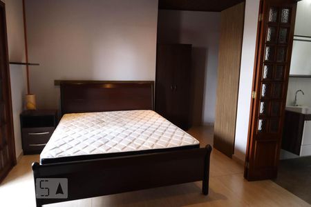 Casa à venda com 172m², 5 quartos e 1 vaga