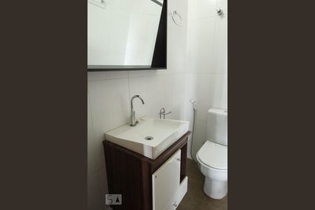 Casa à venda com 172m², 5 quartos e 1 vaga