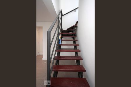 Escada de apartamento à venda com 3 quartos, 114m² em Bela Vista, São Paulo