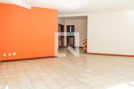 Sala de casa de condomínio à venda com 5 quartos, 579m² em Itanhangá, Rio de Janeiro