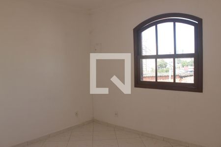 Quarto 1 de casa para alugar com 2 quartos, 70m² em Jardim Alzira, São Paulo