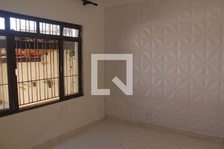 Sala de casa para alugar com 2 quartos, 70m² em Jardim Alzira, São Paulo