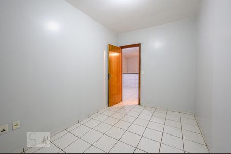 Quarto 2 de apartamento para alugar com 2 quartos, 60m² em Ceilândia Sul (ceilândia), Brasília