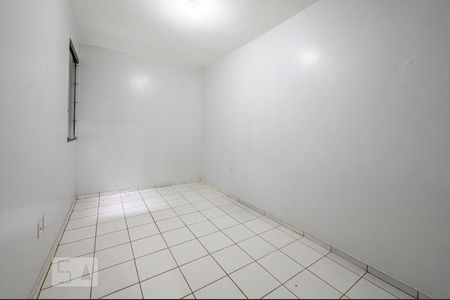 Quarto 1 de apartamento para alugar com 2 quartos, 60m² em Ceilândia Sul (ceilândia), Brasília