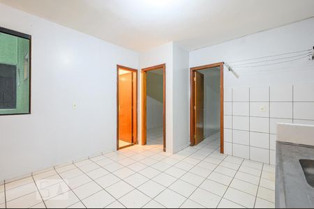 Cozinha/Área de Serviço de apartamento para alugar com 2 quartos, 60m² em Ceilândia Sul (ceilândia), Brasília