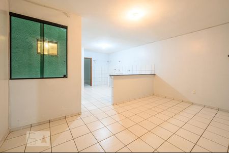 Sala de apartamento para alugar com 2 quartos, 60m² em Ceilândia Sul (ceilândia), Brasília