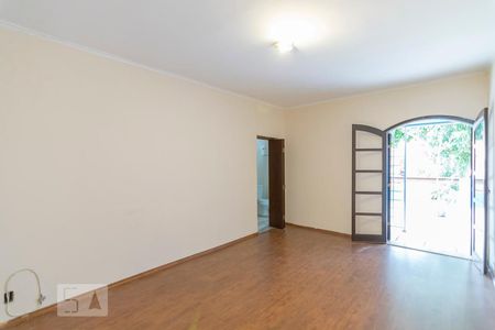 Quarto 1 Suite de casa para alugar com 4 quartos, 250m² em Vila Scarpelli, Santo André