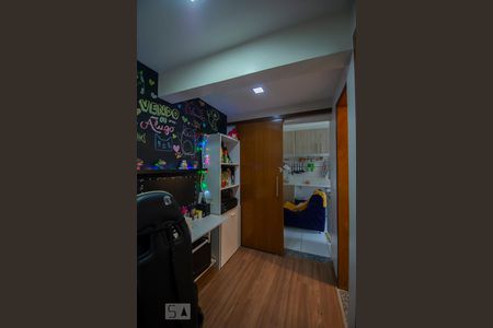 Quarto Reversivel de apartamento à venda com 2 quartos, 58m² em Vila Vitório Mazzei, São Paulo