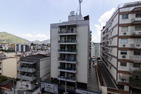 Apartamento à venda com 63m², 2 quartos e 1 vaga Apartamento à venda com 63m², 2 quartos e 1 vagaVista da Suíte
