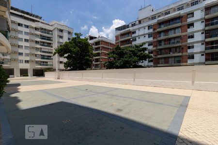 Apartamento à venda com 63m², 2 quartos e 1 vaga Apartamento à venda com 63m², 2 quartos e 1 vagaÁrea Comum