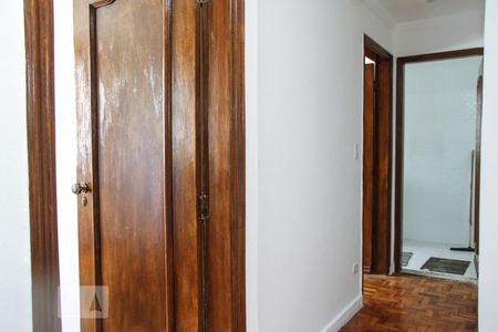 Corredor de apartamento para alugar com 2 quartos, 65m² em Santa Cecília, São Paulo