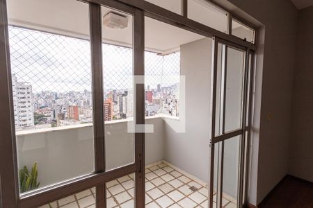 Varanda da Sala de apartamento para alugar com 3 quartos, 110m² em São Pedro, Belo Horizonte