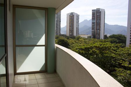 Studio à venda com 40m², 1 quarto e 1 vaga Studio à venda com 40m², 1 quarto e 1 vagaVaranda