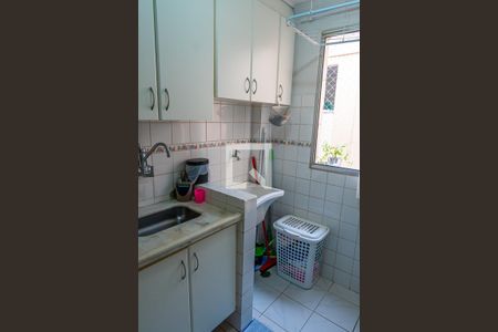 Cozinha e Área de Serviço de apartamento à venda com 2 quartos, 46m² em Vila Pompéia, Campinas