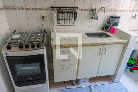 Cozinha e Área de Serviço de apartamento à venda com 2 quartos, 46m² em Vila Pompéia, Campinas