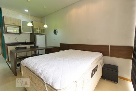 Kitnet/Studio para alugar com 1 quarto, 30m² em Centro, Curitiba