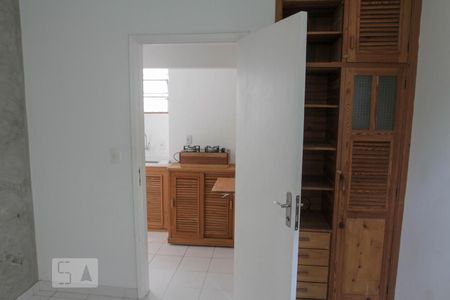 Quarto e Sala e Cozinha de kitnet/studio à venda com 1 quarto, 20m² em Gávea, Rio de Janeiro