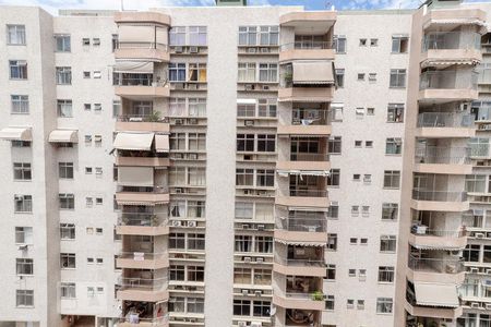 Vista Quarto 1 de apartamento para alugar com 2 quartos, 58m² em Rocha, Rio de Janeiro