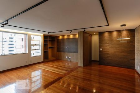 Sala de apartamento para alugar com 2 quartos, 92m² em Funcionários, Belo Horizonte