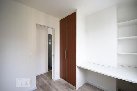 Quarto de apartamento para alugar com 2 quartos, 70m² em Jardim Londrina, São Paulo