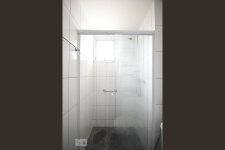Detalhe do Banheiro Suíte   de apartamento para alugar com 2 quartos, 70m² em Jardim Londrina, São Paulo