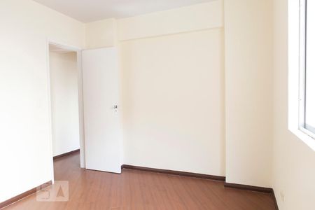 Quarto 1 de apartamento para alugar com 3 quartos, 135m² em Setor Bueno, Goiânia