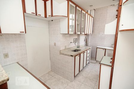 Cozinha de apartamento para alugar com 1 quarto, 40m² em Higienópolis, Rio de Janeiro