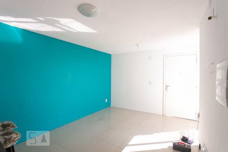 Sala de apartamento à venda com 2 quartos, 48m² em Vila Nova, Porto Alegre