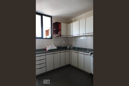 Apartamento à venda com 3 quartos, 130m² em Anhangabaú, Jundiaí