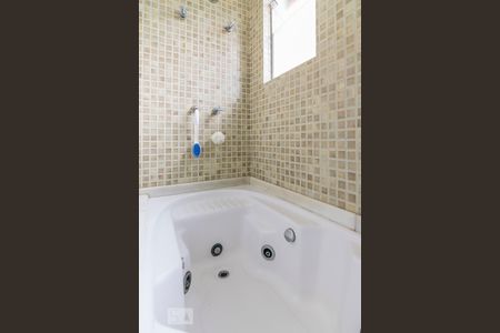 Banheira de casa de condomínio à venda com 4 quartos, 255m² em Vila Floresta, Santo André