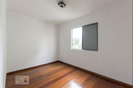 Quarto 2 de apartamento para alugar com 2 quartos, 62m² em Jardim Santa Emília, São Paulo