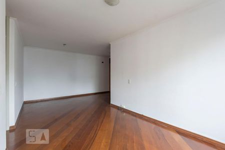 Sala de apartamento para alugar com 2 quartos, 62m² em Jardim Santa Emília, São Paulo