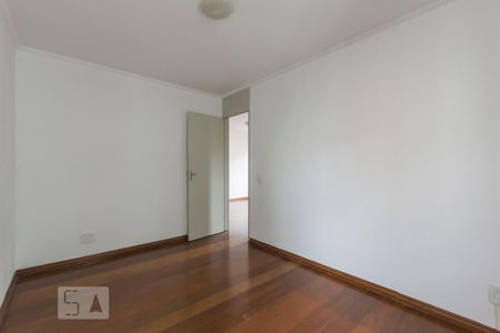 Quarto 1 de apartamento para alugar com 2 quartos, 62m² em Jardim Santa Emília, São Paulo