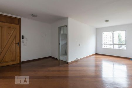 Sala de apartamento para alugar com 2 quartos, 62m² em Jardim Santa Emília, São Paulo