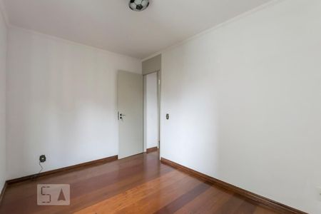 Quarto 2 de apartamento para alugar com 2 quartos, 62m² em Jardim Santa Emília, São Paulo